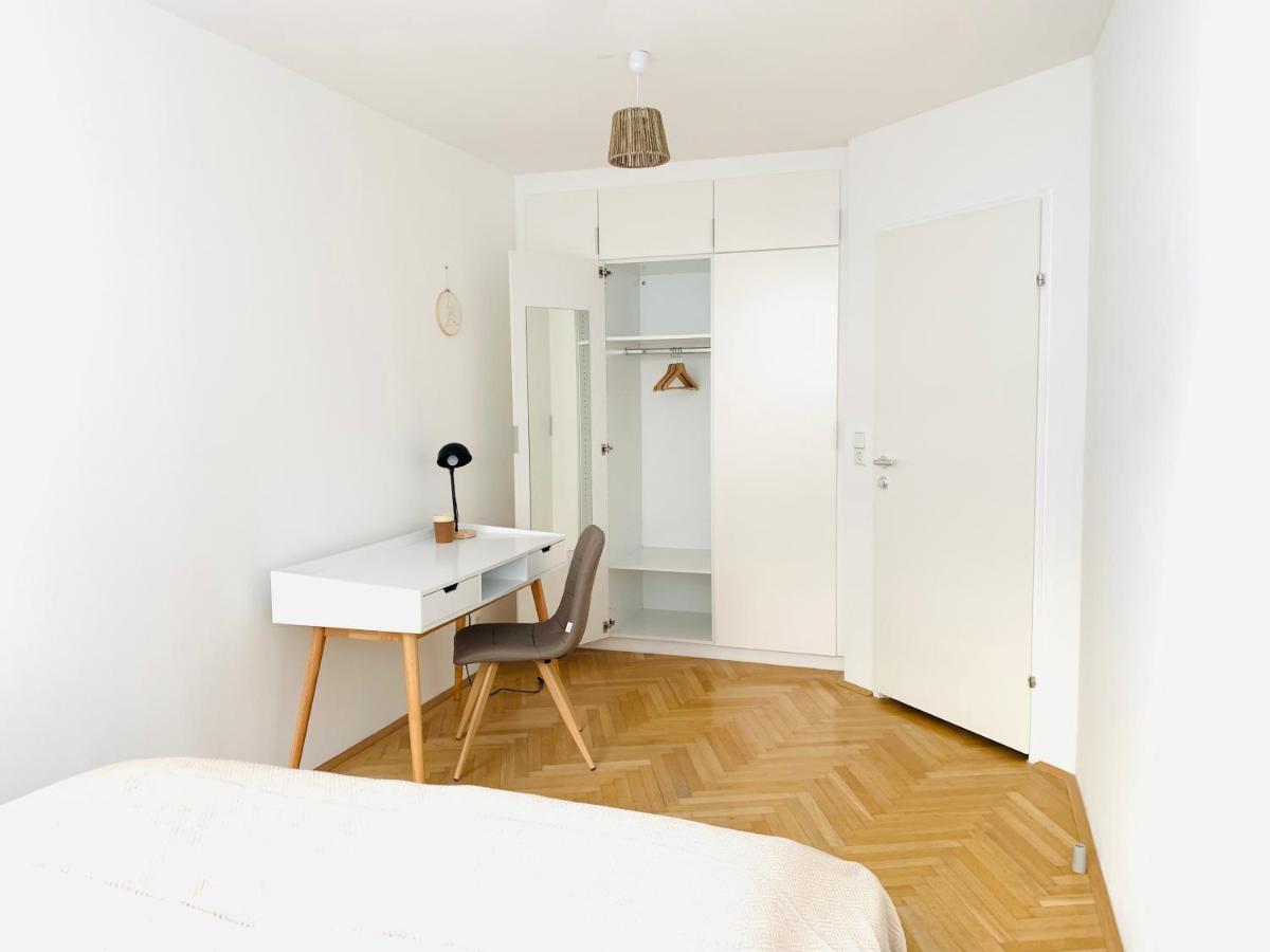 Ruhige Wohnung Im Gasometer Wien *Wifi*U3*Netflix* エクステリア 写真