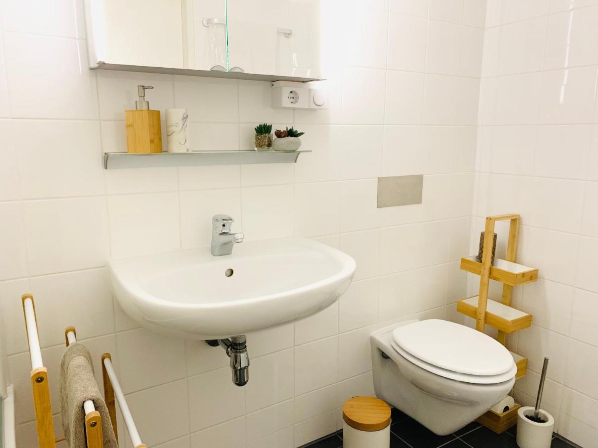 Ruhige Wohnung Im Gasometer Wien *Wifi*U3*Netflix* エクステリア 写真