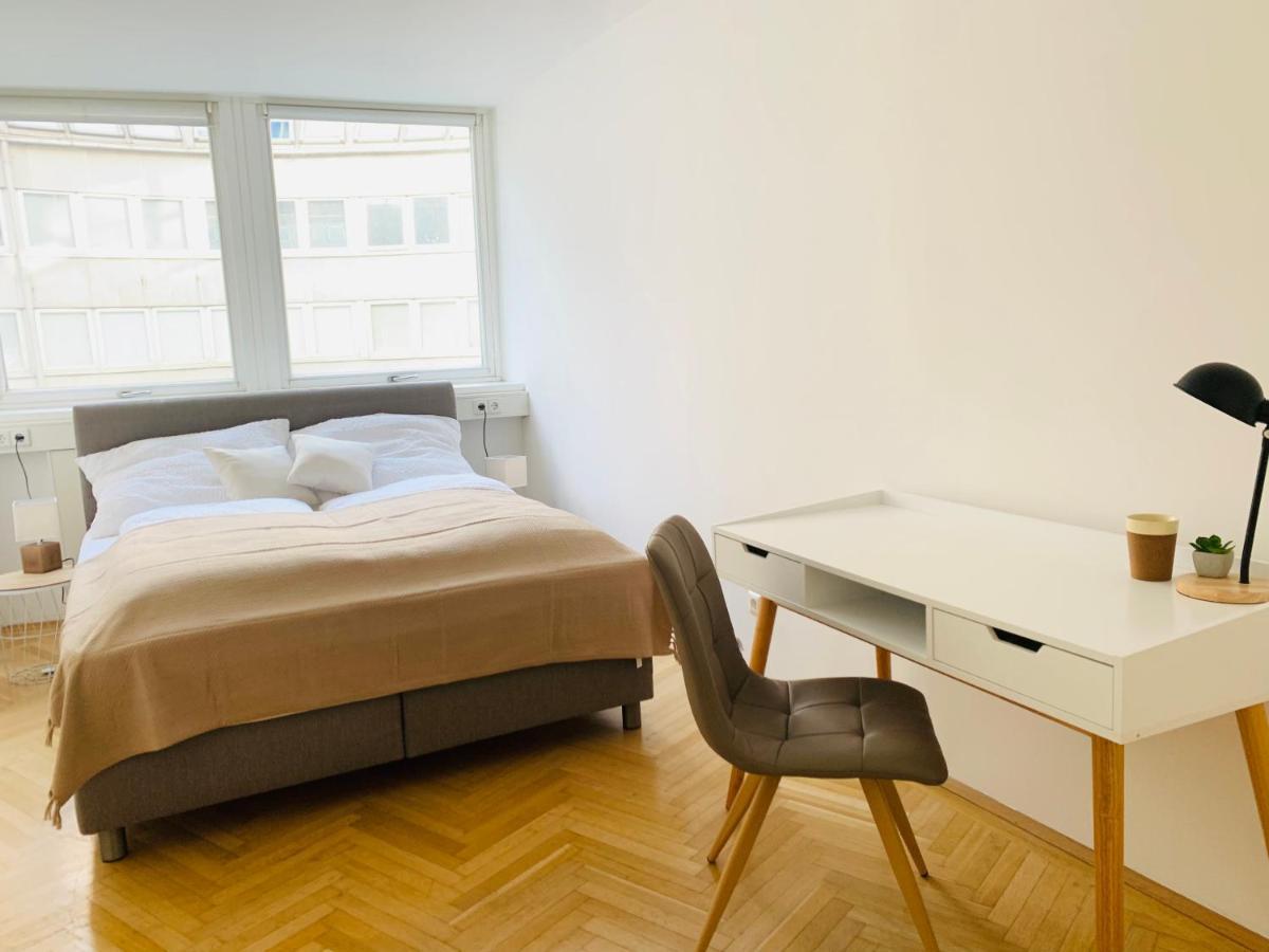 Ruhige Wohnung Im Gasometer Wien *Wifi*U3*Netflix* エクステリア 写真